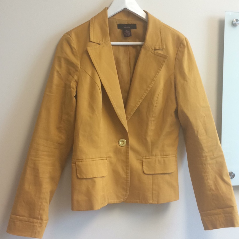 Luxe Arden B. Mustard blazer size medium